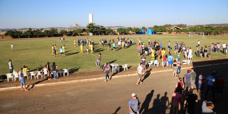 CONFUSÃO: Jogo pela Copa Oeste Sicredi não termina, em função de briga envolvendo torcidas e atletas da Linha Mineira