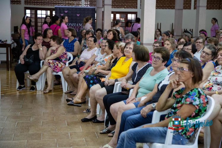 Voluntárias de Foz do Iguaçu que já tiveram Câncer palestraram em Missal em atividade alusiva ao Outubro Rosa