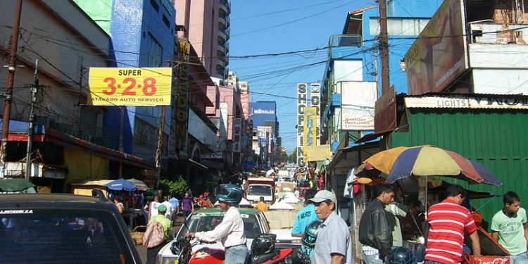 Bolsonaro anuncia aumento da cota de compras no Paraguai