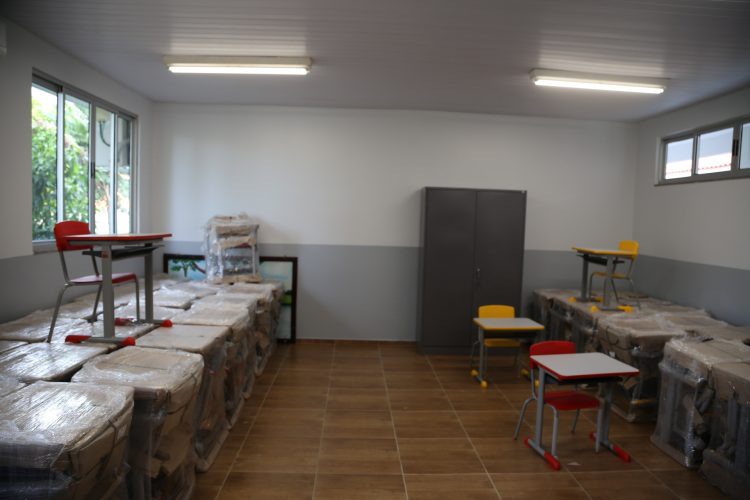Itaipulândia: Administração Municipal adquire materiais permanentes para as instituições escolares