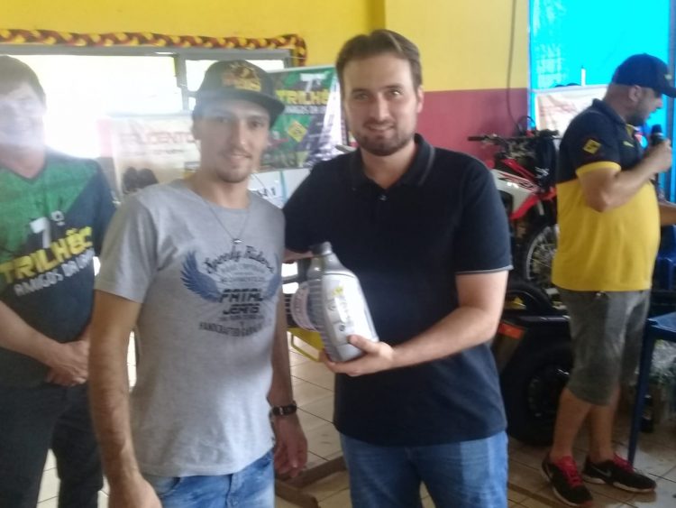 Missal: Centenas de pilotos participam do Trilhão Amigos da Lama