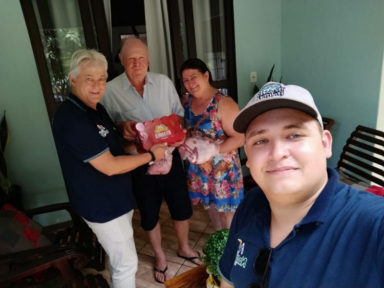 Ouvintes da Nativa FM 87,9 são premiados pela dupla Matheus e Ribeiro