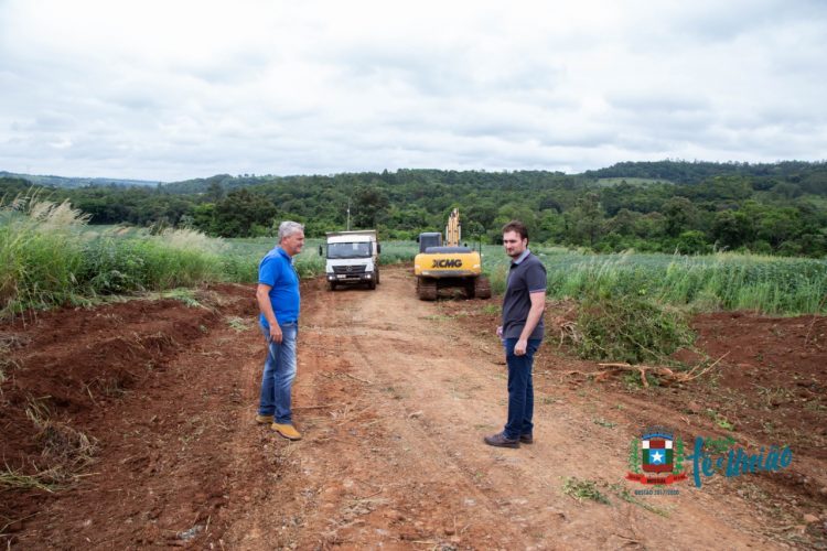 Cerca de 1500 metros de uma estrada em Linha Jacutinga serão alargados em Missal