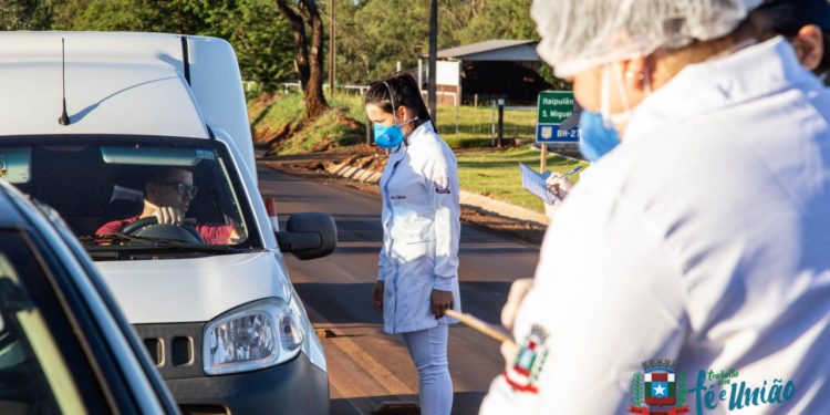 Controle Sanitário em Missal tem orientado quem chega no município