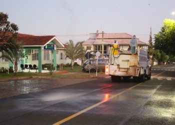 Itaipulândia inicia higienização nas ruas contra o Coronavírus