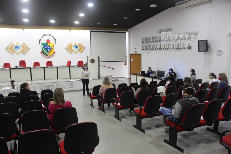 Ações pedagógicas para a rede municipal de ensino foram realizadas durante período de suspensão das aulas presenciais