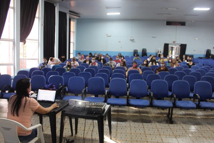 Ações pedagógicas para a rede municipal de ensino foram realizadas durante período de suspensão das aulas presenciais