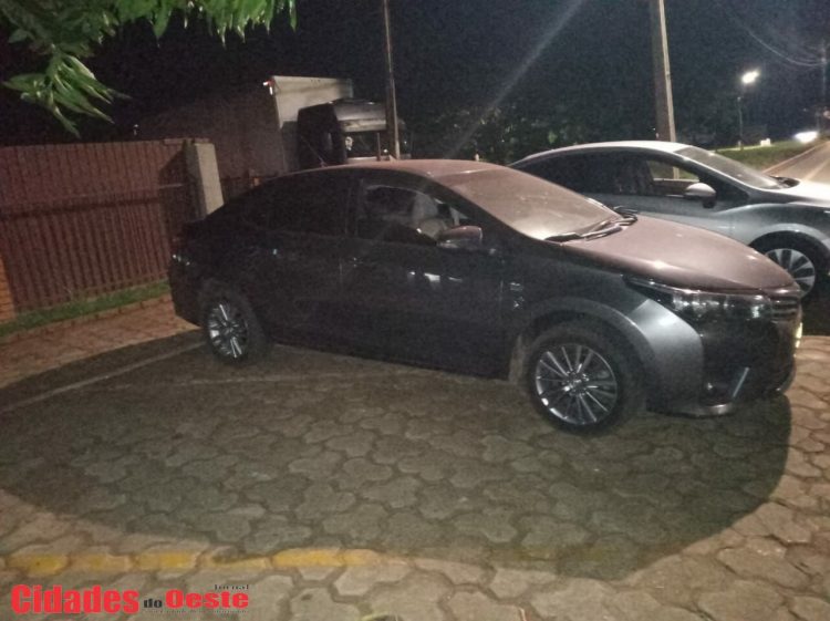 Itaipulândia: Veículos clonados e agrotóxicos contrabandeados são apreendidos e um homem foi preso