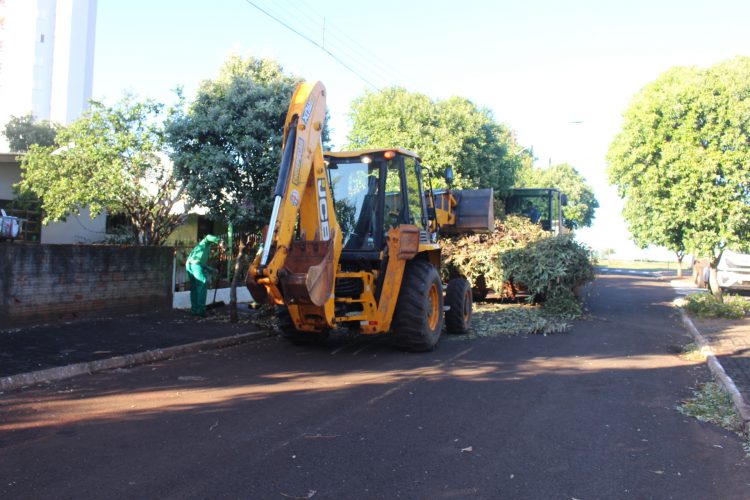 Segunda semana de recolha de galhos e pequenos entulhos será no Caramuru e Jacutinga