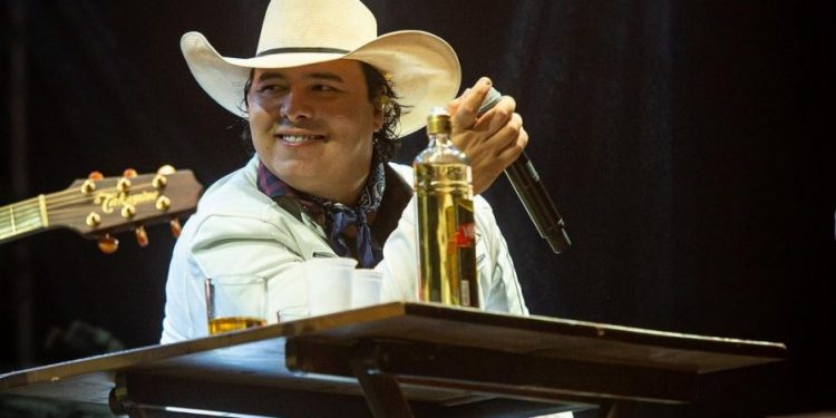 Aleksandro, da dupla com Conrado, e mais cinco morrem em acidente de ônibus na Régis Bittencourt, no interior de SP