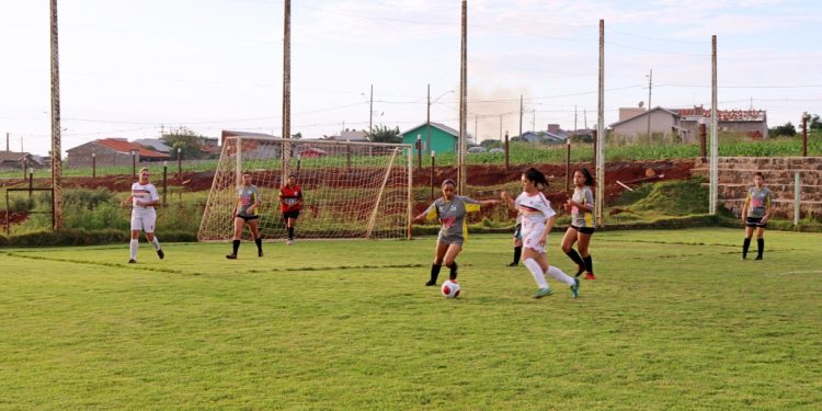 Campo do Parizotto recebeu a 2ª rodada do Feminino de Suíço
