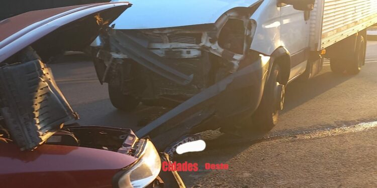 Acidente é registrado na PR-495, na entrada de Missal