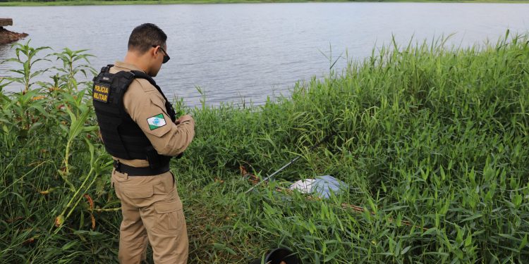 Homem de 72 anos  encontrado morto prximo ao per no Balnerio Jacutinga