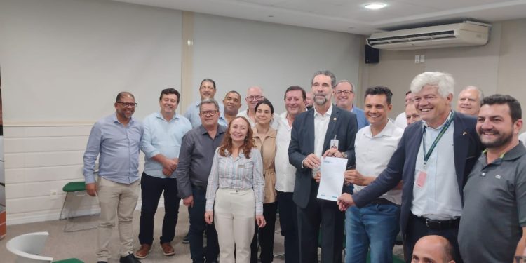 Prefeito Lindolfo Rui participa de reunião de Prefeitos Lindeiros na Itaipu Binacional