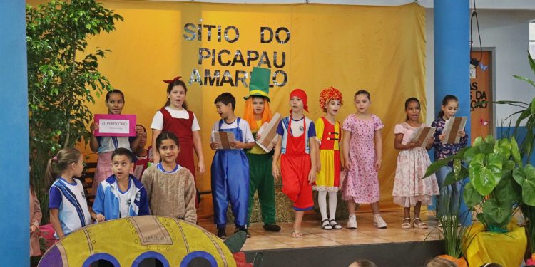 III Feira do Livro da Escola Municipal Dona Leopoldina incentiva leitura e integra comunidade escolar